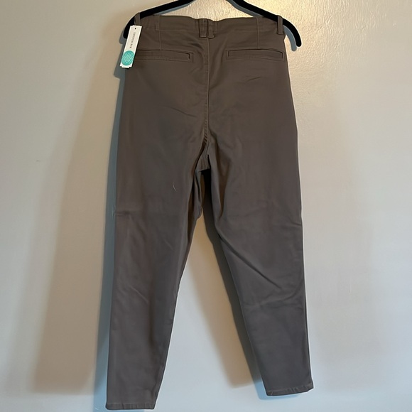 Pants - Picture 4 of 5